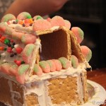 Graham Cracker Gingerbread Houses
